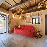 House Ursa With Heated Pool