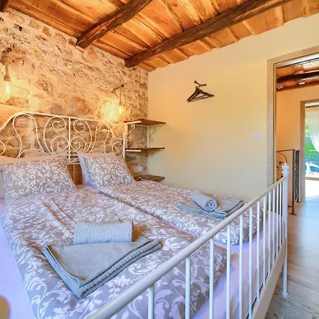 Landsted House Ursa With Heated Pool Pinezići