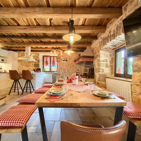 House Ursa With Heated Pool * Pinezići